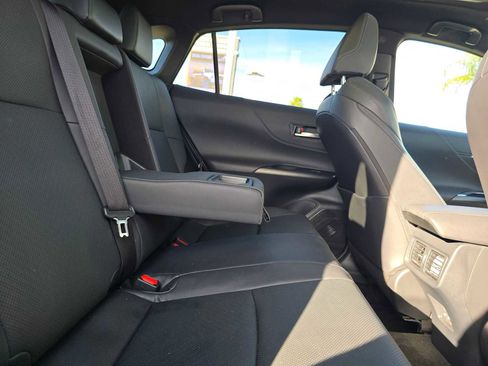 Certified 2023 Toyota Venza Limited image 12