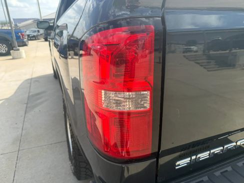 Used 2018 GMC Sierra 1500 SLE w/ SLE Value Package AWD/4WD image 72