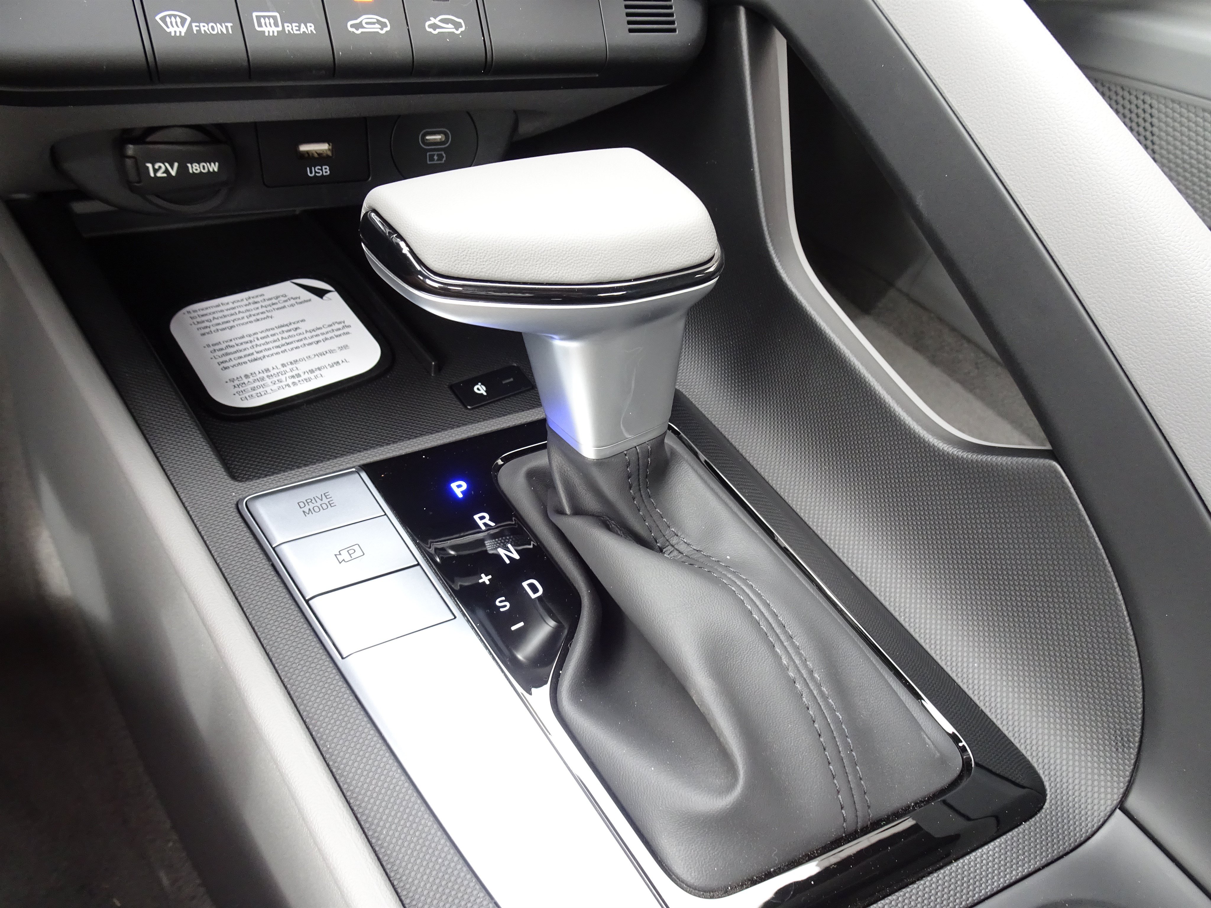 New 2026 Hyundai Elantra Sport FWD image 16