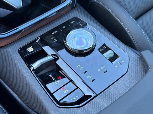 Used 2026 BMW X3 xDrive30 w/ Premium Package image 17