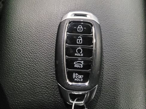 Used 2023 Hyundai Elantra SEL w/ Cargo Package FWD image 32
