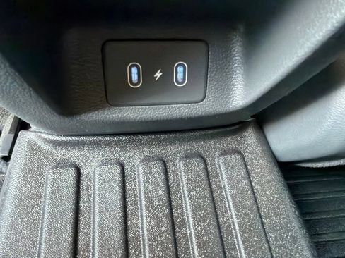 Used 2025 Hyundai Sonata Limited FWD image 27