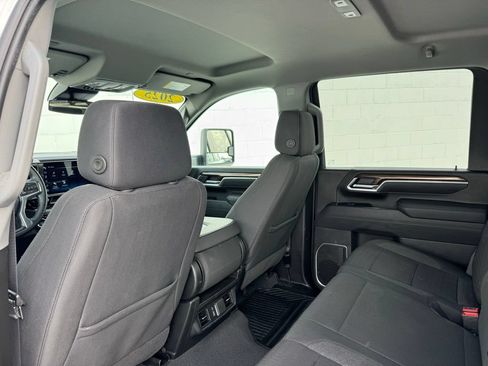Used 2025 Chevrolet Silverado 2500 LT w/ Convenience Package AWD/4WD image 25