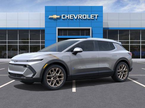 New 2026 Chevrolet Equinox EV LT image 2