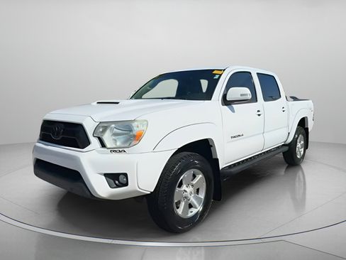 Used 2013 Toyota Tacoma PreRunner image 11