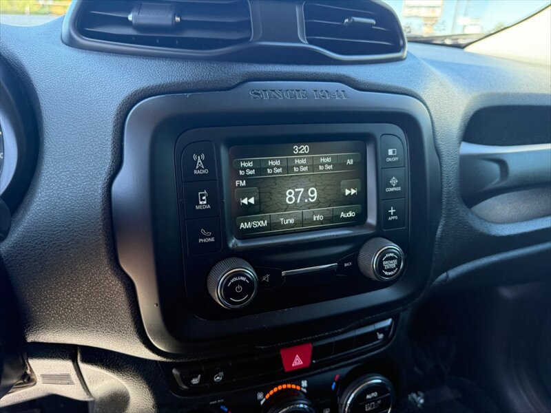 Used 2016 Jeep Renegade Limited AWD/4WD image 25