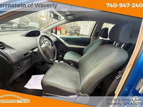 Used 2008 Toyota Yaris 2-Door Hatchback image 6