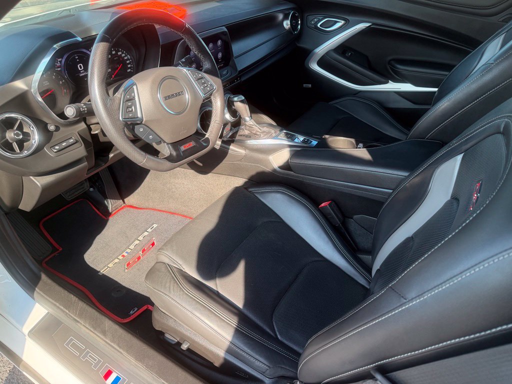 Used 2019 Chevrolet Camaro SS w/ Black Appearance Package RWD image 11
