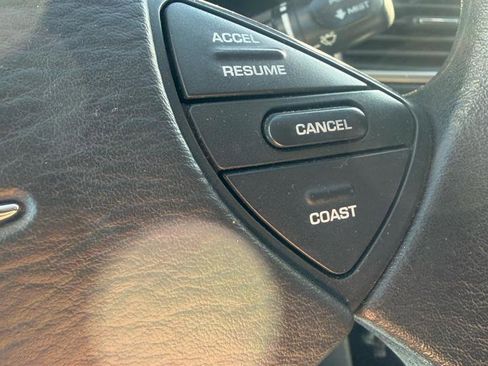 Used 2008 Chrysler Pacifica LX image 19