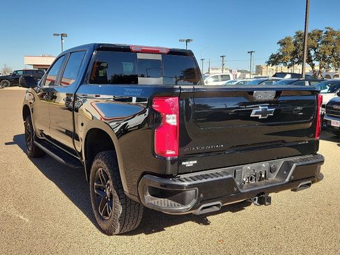 Used 2023 Chevrolet Silverado 1500 LT Trail Boss w/ LT Trail Boss Premium Package image 3
