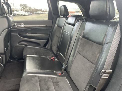 Used 2017 Jeep Grand Cherokee Altitude image 19