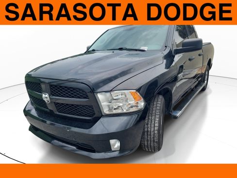 Used 2017 RAM 1500 Express RWD image 1