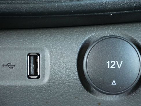 Used 2025 Ford Transit 250 148 Medium Roof RWD image 20