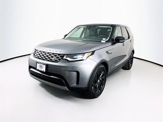 Used 2024 Land Rover Discovery S image 1