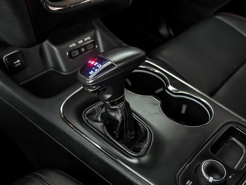Used 2018 Dodge Durango R/T w/ Trailer Tow Group IV AWD/4WD image 30