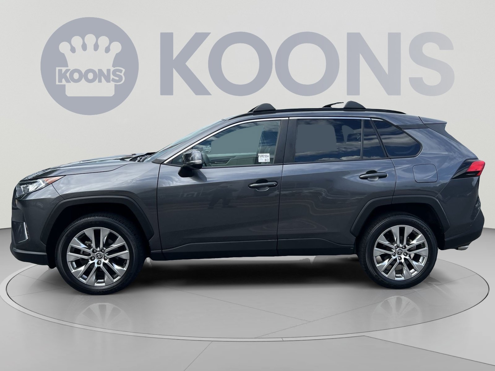Used 2021 Toyota RAV4 XLE Premium AWD/4WD image 2