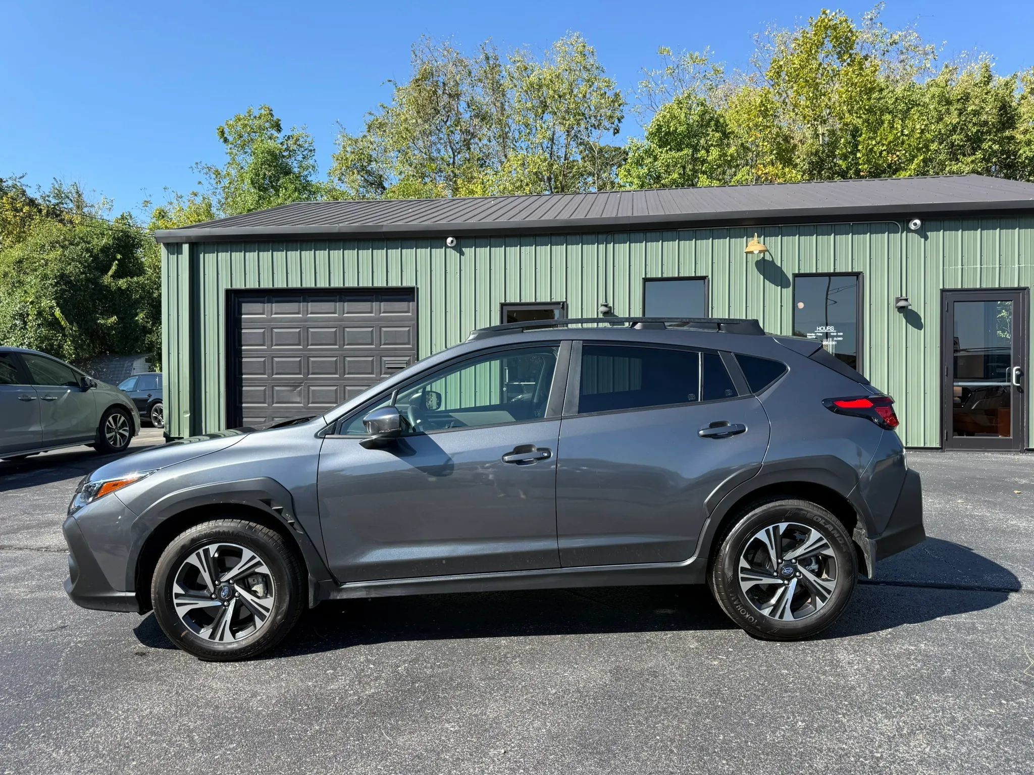 Used 2025 Subaru Crosstrek 2.5i Premium w/ Popular Package #4 AWD/4WD image 3