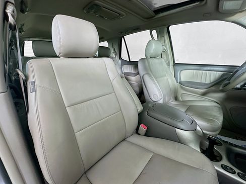 Used 2007 Toyota Sequoia Limited AWD/4WD image 29