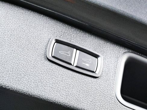 New 2026 Porsche Macan S AWD/4WD image 33