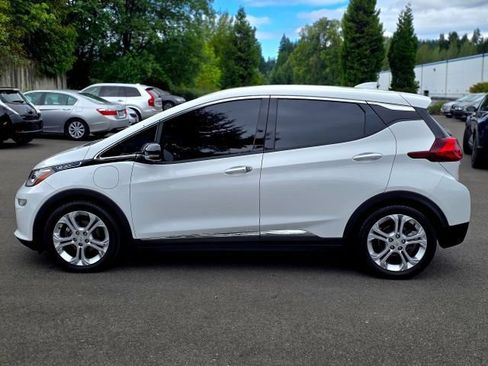 Used 2021 Chevrolet Bolt LT FWD image 4