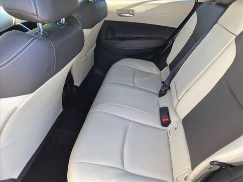 Used 2024 Toyota Corolla Cross XLE w/ Convenience Package FWD image 17
