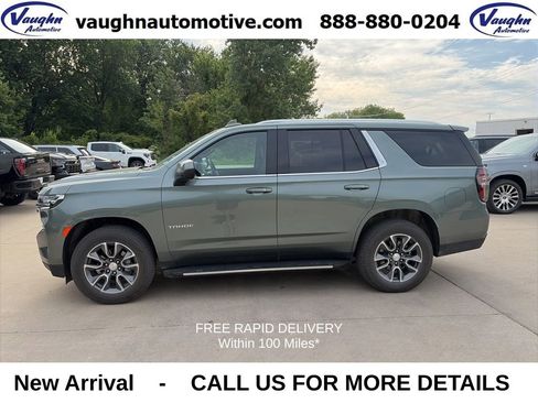 Used 2024 Chevrolet Tahoe LS AWD/4WD image 1