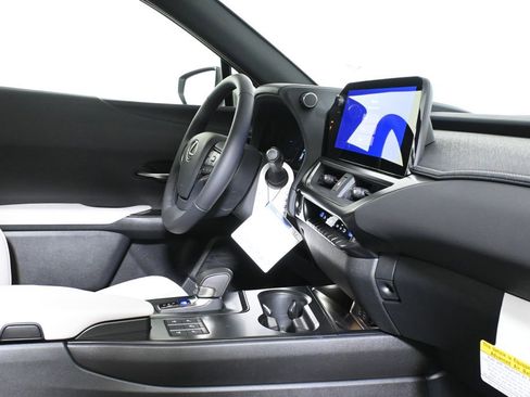 New 2026 Lexus UX 300h AWD w/ Accessory Package (2T) image 31