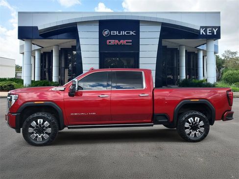 Used 2024 GMC Sierra 2500 Denali w/ Denali Reserve Package image 8