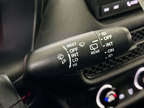 Used 2023 Honda HR-V LX image 21