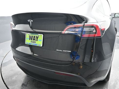 Used 2023 Tesla Model Y Long Range image 9