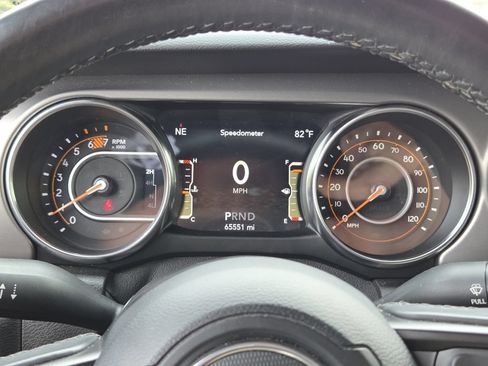 Used 2021 Jeep Wrangler Unlimited Sport AWD/4WD image 31