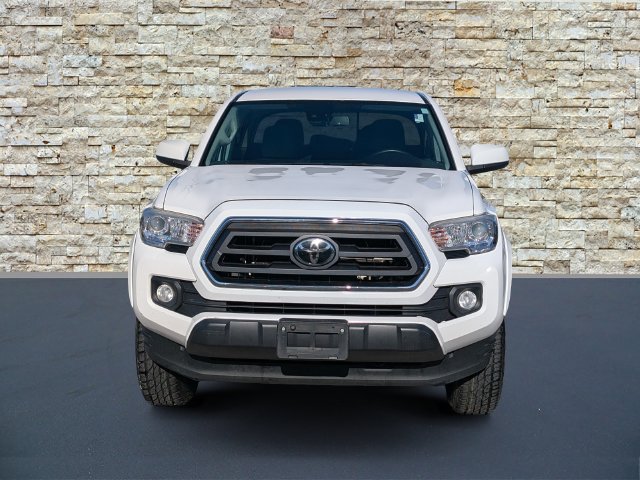 Used 2020 Toyota Tacoma SR5 RWD image 3