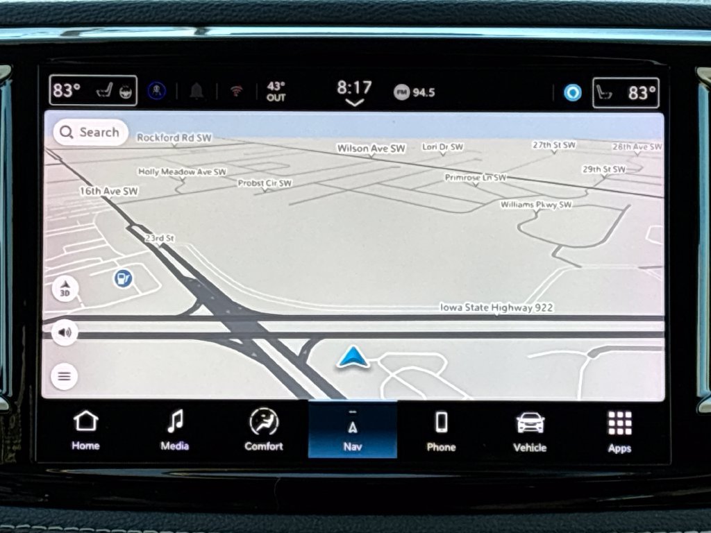 Used 2024 Chrysler Pacifica Limited FWD image 30