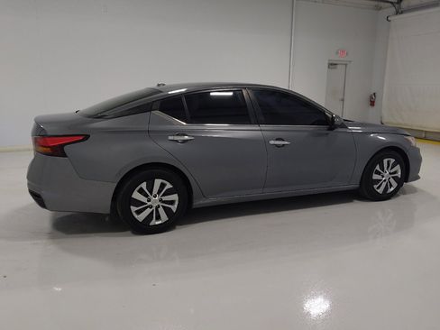 Used 2019 Nissan Altima 2.5 S image 10