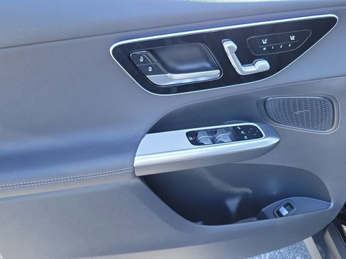 New 2026 Mercedes-Benz GLC 300 image 18