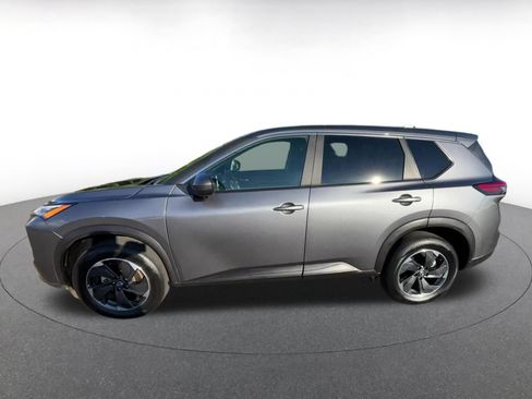 Used 2025 Nissan Rogue SV AWD/4WD image 9