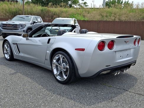 Used 2012 Chevrolet Corvette Grand Sport RWD image 4