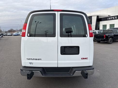 Used 2024 GMC Savana 2500 w/ Driver Convenience Package RWD image 4