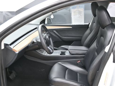 Used 2023 Tesla Model Y Long Range AWD/4WD image 17