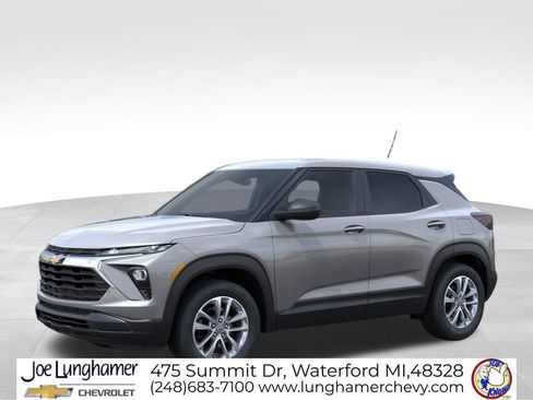 New 2026 Chevrolet TrailBlazer LS w/ LS Convenience Package AWD/4WD image 2