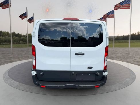 Used 2017 Ford Transit 350 XLT RWD image 10