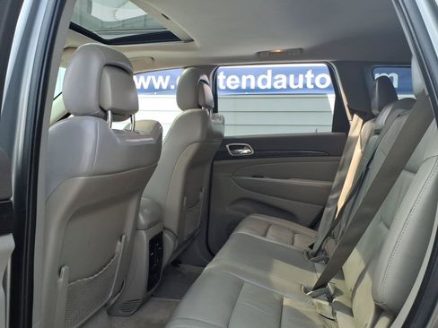 Used 2013 Jeep Grand Cherokee Laredo AWD/4WD image 9
