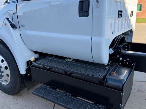 New 2026 Ford F650 2WD Regular Cab Super Duty image 18