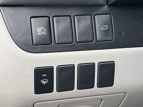 Used 2019 Toyota Highlander XLE image 23