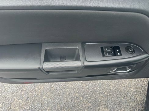 Used 2012 Dodge Challenger R/T image 12