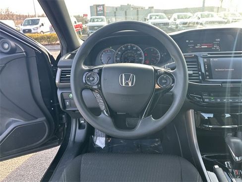 Used 2016 Honda Accord EX image 14