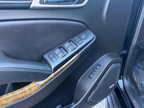 Used 2017 GMC Yukon Denali w/ Open Road Package image 35