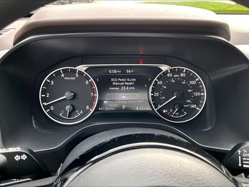 Used 2023 Nissan Rogue SV AWD/4WD image 21