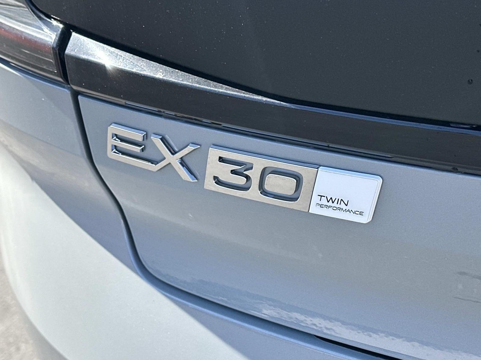 New 2026 Volvo EX30 Cross Country Ultra AWD/4WD image 21