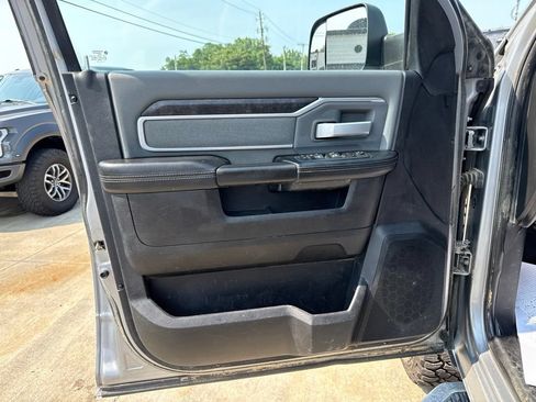 Used 2022 RAM 2500 Big Horn AWD/4WD image 20